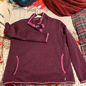 Very warm Eddie Bauer long sleeve sweatshirt.